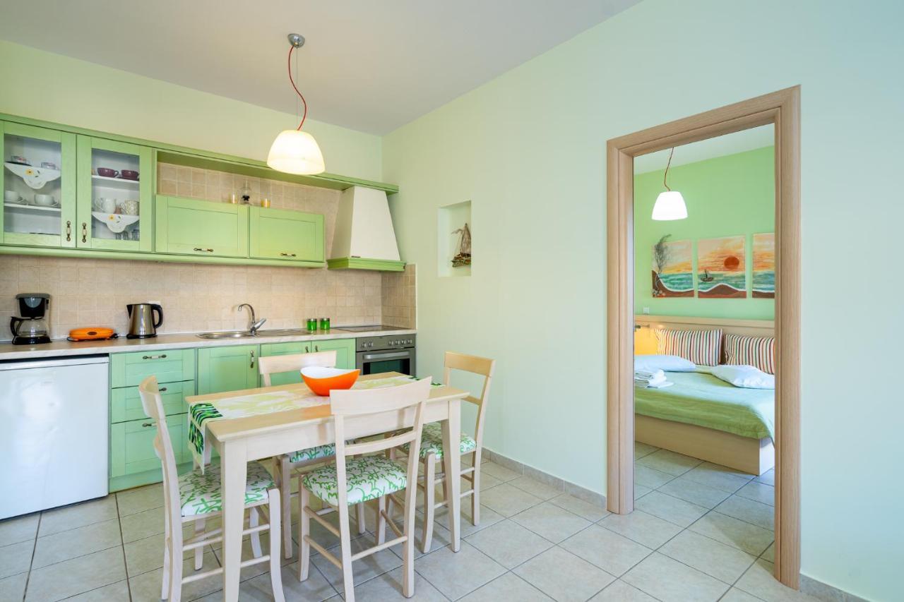 Georgia'S Apartments Kouremenos Beach Anevato Exteriör bild